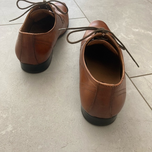 Rarely worn - Picture 8 of 11